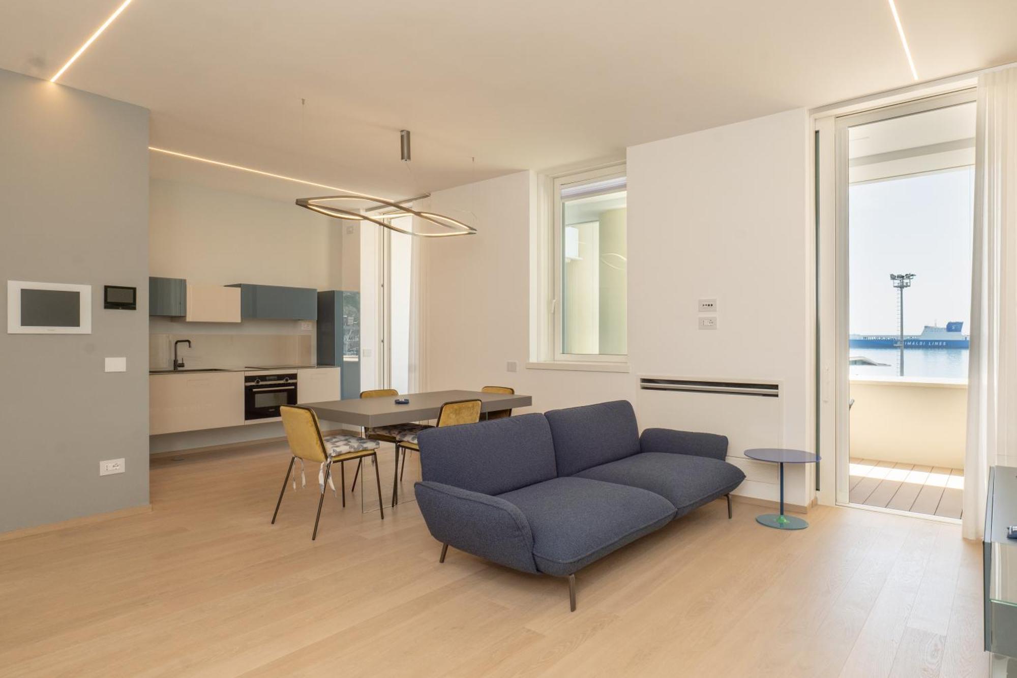Mareluna Crescent - Luxury Seafront Experience Salernes Extérieur photo